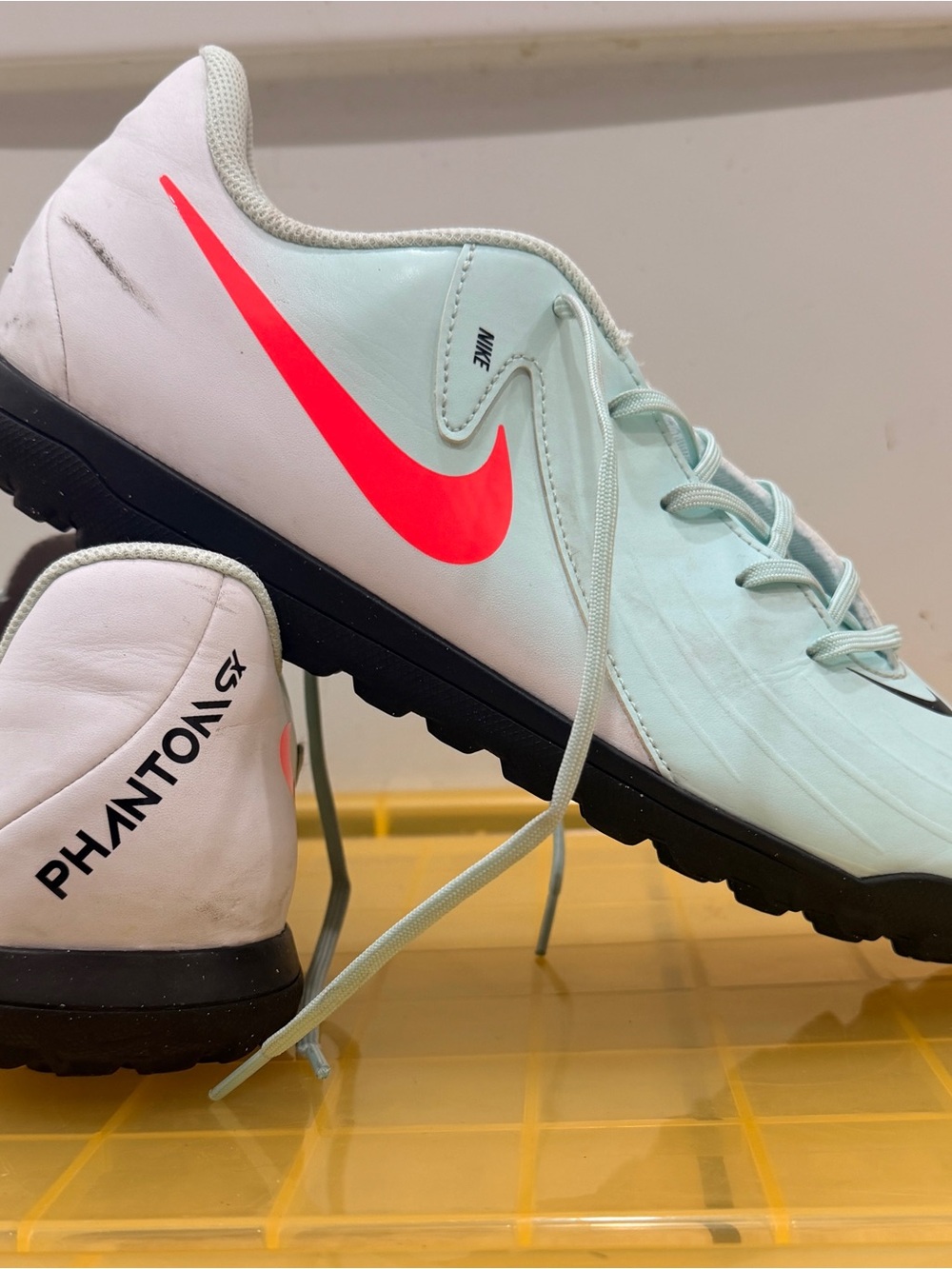 Nike Mens Phantom Turf Sneakers - White, Mint & Red Accents